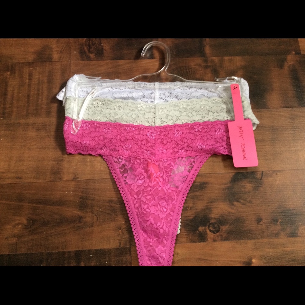 Betsy Johnson 3pc thong set